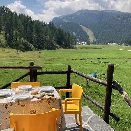 Chalet Casa Cantone Devero-baita Storica Con Balcone E Giardino, Posizione Comoda E Soleggiata- Spazio Biciclette *