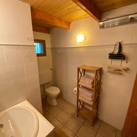 Chalet Casa Cantone Devero-baita Storica Con Balcone E Giardino, Posizione Comoda E Soleggiata- Spazio Biciclette Alpe Devero