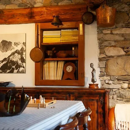 Casa Cantone Devero-baita Storica Con Balcone E Giardino, Posizione Comoda E Soleggiata- Spazio Biciclette *