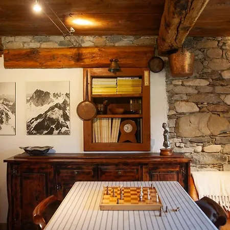 Chalet Casa Cantone Devero-baita Storica Con Balcone E Giardino, Posizione Comoda E Soleggiata- Spazio Biciclette