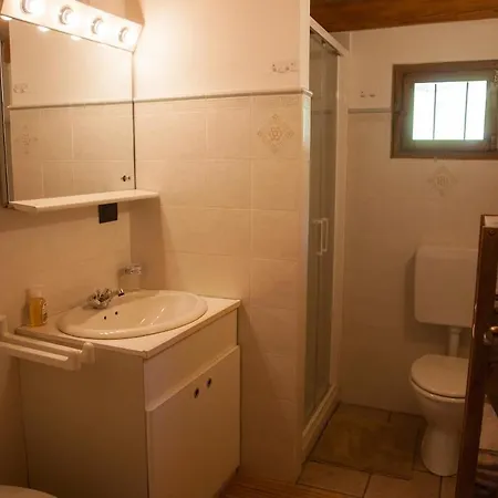 Casa Cantone Devero-baita Storica Con Balcone E Giardino, Posizione Comoda E Soleggiata- Spazio Biciclette * Альпе-Деверо
