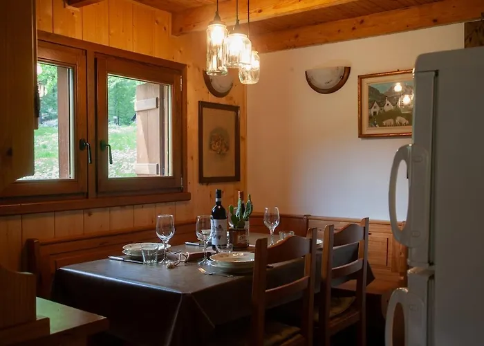 Casa Cantone Devero-baita Storica Con Balcone E Giardino, Posizione Comoda E Soleggiata- Spazio Biciclette Alpehytte Alpe Devero