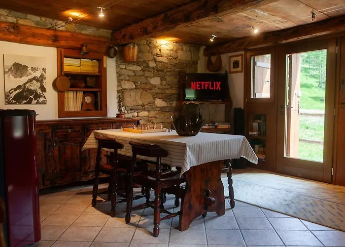 Casa Cantone Devero-baita Storica Con Balcone E Giardino, Posizione Comoda E Soleggiata- Spazio Biciclette *