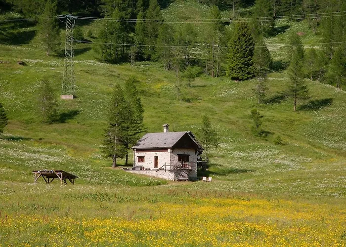 Casa Cantone Devero-baita Storica Con Balcone E Giardino, Posizione Comoda E Soleggiata- Spazio Biciclette Alpehytte Alpe Devero