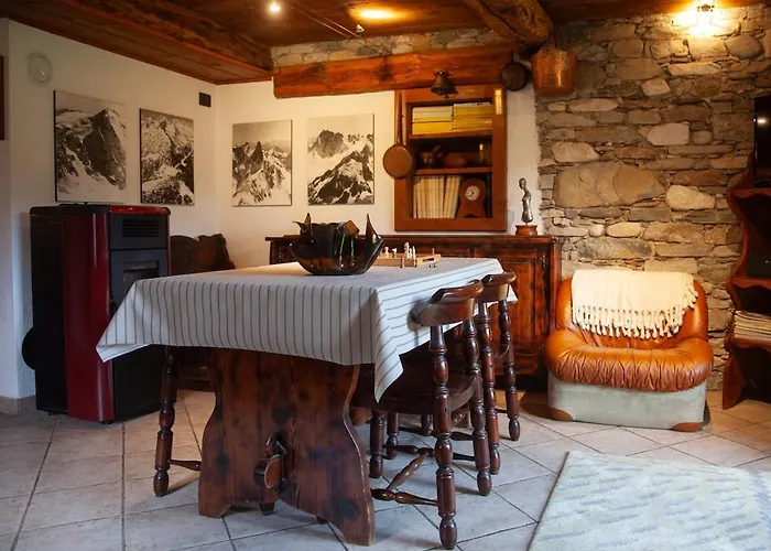 Casa Cantone Devero-baita Storica Con Balcone E Giardino, Posizione Comoda E Soleggiata- Spazio Biciclette * Alpe Devero